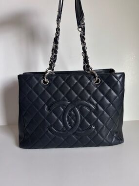 Chanel Quilted Caviar Leather Shoulder Tote - Black